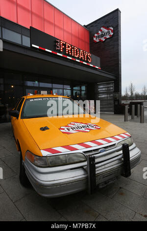 Neuen Build line Restaurants in Milton Keynes mit ChimiChanga, Prezzo, Nandos, Frankie und Benny's, TGI Fridays, Bella Italia und Pizza Express, UK. Stockfoto