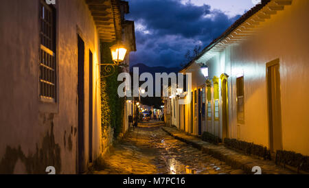 Am Nachmittag in den Straßen von Paraty, Rio de Janeiro, Brasilien Stockfoto