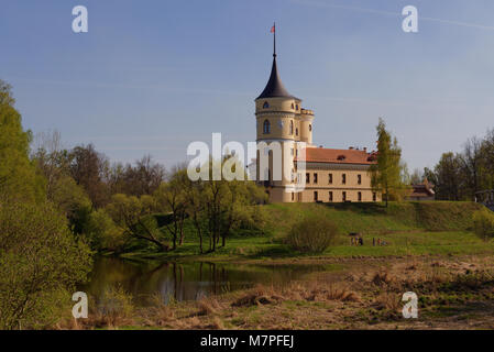 Pavlovsk, St. Petersburg, Russland - 8. Mai 2016: Blick auf die BIP-Schloss in einem Frühling Tag. Das Schloss wurde 1795-1797 gebaut für Kaiser Paul I. und Stockfoto