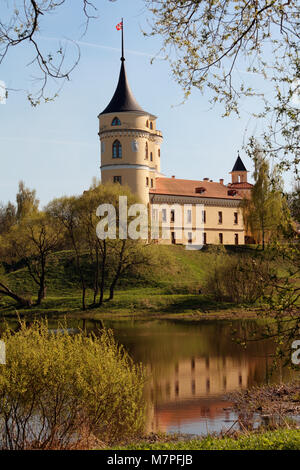 Pavlovsk, St. Petersburg, Russland - 8. Mai 2016: Blick auf die BIP-Schloss in einem Frühling Tag. Das Schloss wurde 1795-1797 gebaut für Kaiser Paul I. und Stockfoto