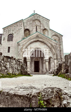 Kirche, gelegen Racha Region Georgiens, unteren Swanetien Berge Stockfoto