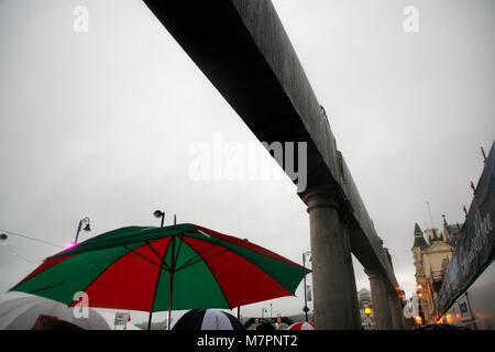 Regen während der 100-Jahrfeier TT Rennen auf der Isle of Man Stockfoto