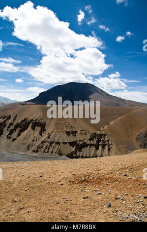 Sumkhel Lungpa River Valley, Sumkhar Tokpo, Pang, Himalaya, Jammu und Kaschmir, Indien Stockfoto