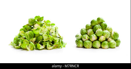 Geschälte und ungeschälte Rosenkohl Haufen Stockfoto