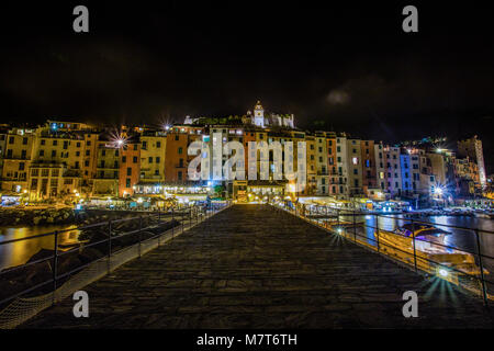 Portovenere bei Nacht/kleinen Hafen in der Nähe der Cinque Terre, La Spezia, Italien/Hafen/Stadt / pro Nacht/ Landschaft/ Nacht Stockfoto