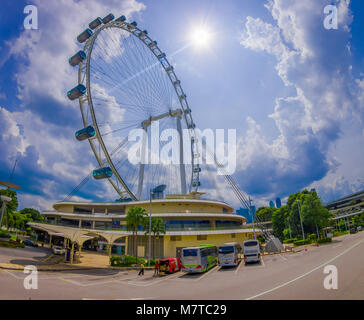 Singapur, Singapur - Februar 01. 2018: Im freien Blick auf den Singapore Flyer - das größte Riesenrad der Welt Stockfoto