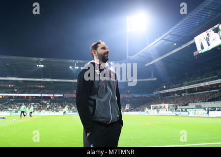 Trainer Stefan Ruthenbeck (FC Köln). GES/Fussball/1. Bundesliga: Werder Bremen - 1. FC Köln, 12.03.2018 Fußball: 1.Liga: Werder Bremen vs FC Köln, Bremen, 12. März 2018 | Verwendung weltweit Stockfoto