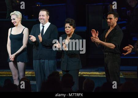 New York, USA. 12 Mär, 2018. Valerie Simpson anwesend für Chicago am Broadway begrüßt neue gegossen, Ambassador Theatre, New York, NY 12. März 2018. Foto: Jason Smith/Everett Collection Credit: Everett Collection Inc/Alamy leben Nachrichten Stockfoto