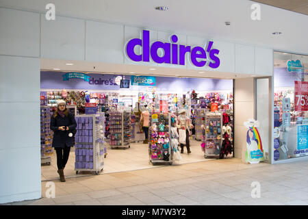 Claires Zubehör Shop, Trinity Shopping Center in Leeds, Großbritannien Stockfoto