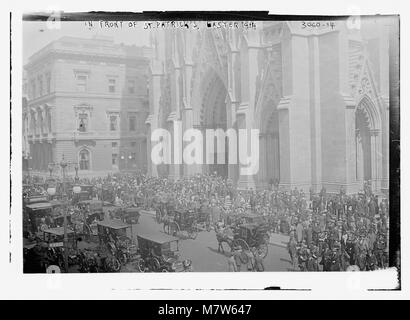 Vor St. Pat's, Ostern 1914 LCCN 2014696034 Stockfoto