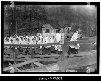 Dieses Foto zeigt die Kathedrale von St. Peter und Paul, auch bekannt als Washington National Cathedral. Es ist ein ikonisches religiöses Wahrzeichen der USA, das für seine gotische Architektur und kulturelle Bedeutung bekannt ist. Stockfoto