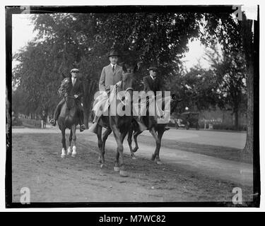 Coolidge zu Pferd, (8-18-23) LOC npcc. 09240 Stockfoto