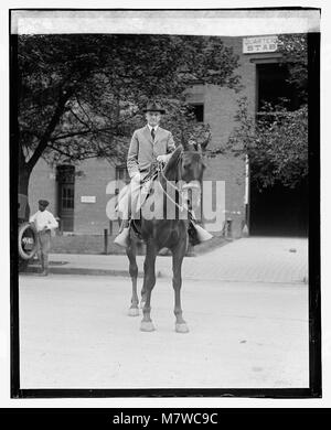 Coolidge zu Pferd, 8-18-23 LOC npcc. 09242 Stockfoto