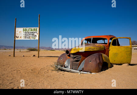 SOLITÄR, NAMIBIA: Ein altes Auto in der Geisterstadt Solitär Stockfoto