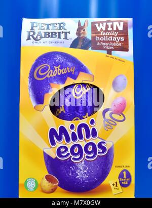 Cadbury mini Eggs easter egg Stockfoto