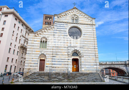 Genua (Genova), Italien, 05.MAI 2017 - Santo Stefano (Saint Stephen) Kirche im Stadtzentrum von Genua, Italien Stockfoto