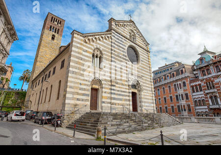 Genua (Genova), Italien, 05.MAI 2017 - Santo Stefano (Saint Stephen) Kirche im Stadtzentrum von Genua, Italien Stockfoto