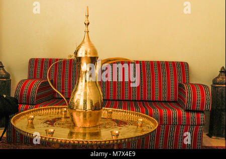 Die traditionelle arabische Krug Stockfoto