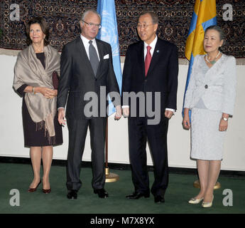 Majestäten König Carl XVI Gustaf und Königin Silvia von Schweden mit UN-Generalsekretär Ban Ki-Moon gesehen und Frau besuchen Sie die Vereinten Nationen. New York City. Oktober 21, 2011. Credit: Dennis Van Tine/MediaPunch Stockfoto