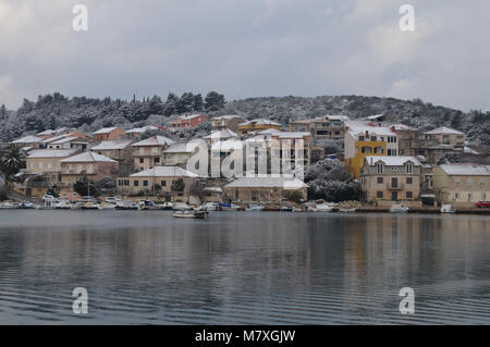 Schnee in Vela Luka insel Korcula Stockfoto