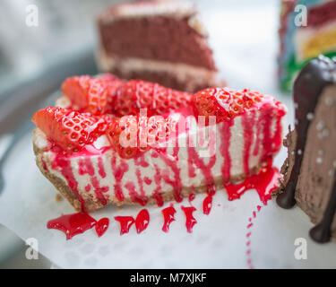 Kuchen, Crepes, Käsekuchen und Desserts Stockfoto