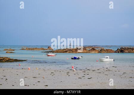 LE HAVRE DE LA ROCQUE auf östlicher Seite von JERSEY CHANNEL ISLANDS bei EBBE Stockfoto