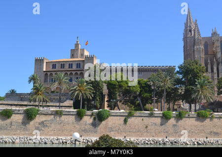 ''' Von Palma Palma Nova'' von Palma Kathedrale 'Schmerz' 'Balearen' 'Majorca'' von Palma Hafen" cenery'. Stockfoto