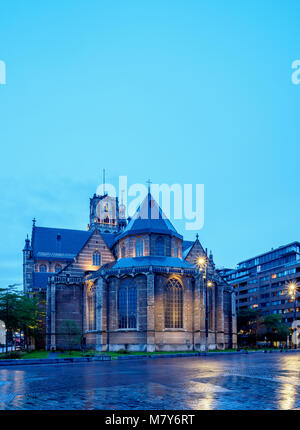 Grote von Sint-Laurenskerk bei Dämmerung, Rotterdam, Südholland, Niederlande Stockfoto