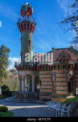 Anton Gaudis El Capricho, einem Modernista Wahrzeichen in der Küstenstadt Comillas in der Region Kantabrien im Norden Spaniens. Stockfoto