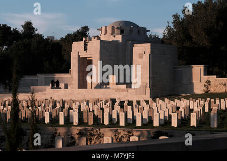 Der britische Soldatenfriedhof für die gefallenen Soldaten des Britischen Empire, später als das Britische Commonwealth der Nationen bekannt, die ihr Leben in der Kampagne Jerusalem von den Türken im Ersten Weltkrieg zu nehmen, die sich auf den Hals des Landes am nördlichen Ende der Ölberg und westlich des Mount Scopus, Jerusalem, Israel verloren Stockfoto