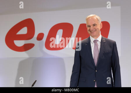 Essen, Deutschland, 13. März 2018, EON und RWE Pressekonferenz: EON CEO Johannes Teyssen. Credit: Jürgen Schwarz/Alamy leben Nachrichten Stockfoto