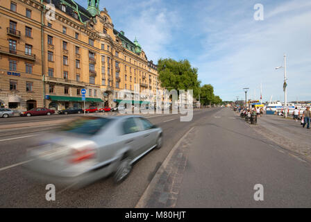Auto auf der Strandvägen, Stockholm, Schweden Stockfoto