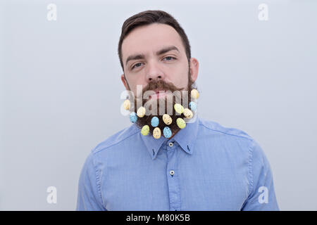 Portrait von Ostern gut aussehender bärtiger Mann Stockfoto