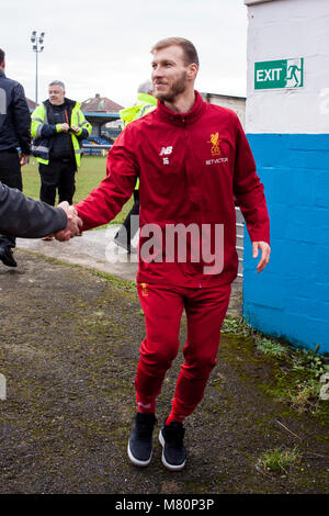 Ragnar Klavan nach einem leichten Training am Victoria Road Stockfoto