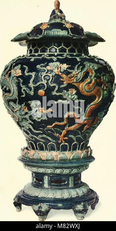 Chinesische Keramik und Porzellan - ein Konto der Potter Kunst in China von der Urzeit bis zur Gegenwart (1915) (14777537045) Stockfoto