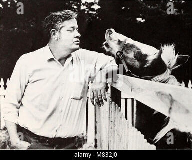 „Coast Watch“ (1979) bietet Einblicke in die Überwachung der Küstenumwelt, wobei der Schwerpunkt auf ökologischen Studien, Erhaltungsbemühungen und dem Schutz der Meeresökosysteme liegt. Stockfoto
