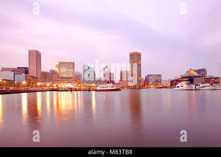 Skyline von Downtown und Inner Harbor in Baltimore, Maryland, USA Stockfoto