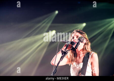 Wolf Alice an der Manchester Academy Stockfoto