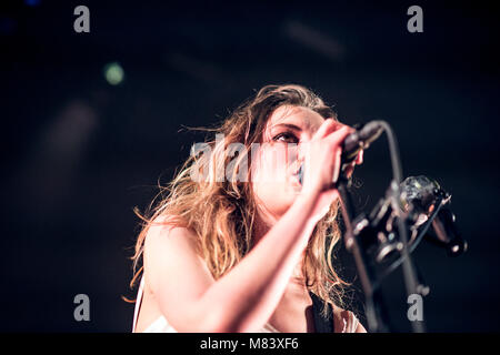 Wolf Alice an der Manchester Academy Stockfoto