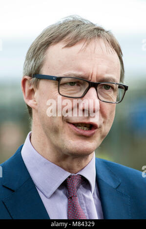 London, UK, 13/03/2018 Paul Gavin Johnson, Wirtschaftswissenschaftler, Experten kommentieren Philip Hammond's Spring Aussage bei den Häusern des Parlaments Stockfoto