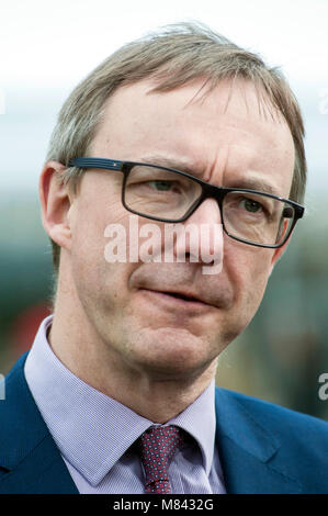 London, UK, 13/03/2018 Paul Gavin Johnson, Wirtschaftswissenschaftler, Experten kommentieren Philip Hammond's Spring Aussage bei den Häusern des Parlaments Stockfoto