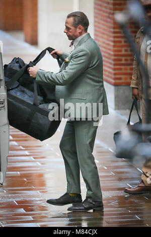 Tom Cruise, Simon Pegg und Ving Rhames gesehen Filmen Szenen für Mission in der Tate Modern Gallery und St Pauls Cathedral unmöglich. Tom war auf der Oberseite des Tate Modern Tower mit Hubschraubern um ihn herum fliegen in eiskalt und windig - London mit: Simon Pegg, Wo: London, Vereinigtes Königreich, wenn: 11 Feb 2018 Credit: WENN.com Stockfoto