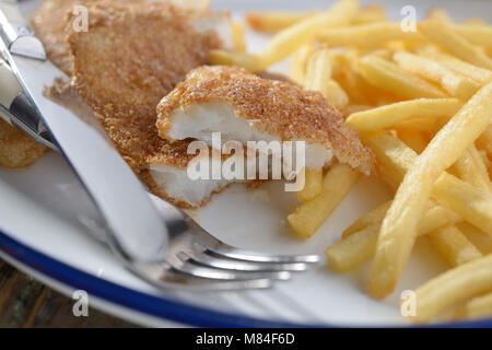 Fish And Chips auf einem Teller Stockfoto