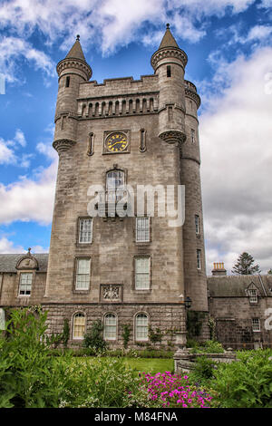 Turm in Balmoral Castle in der Royal Deeside, Aberdeenshire, Schottland. Stockfoto