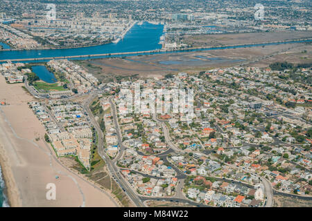 Luftaufnahme von Marina Del Rey und Playa Del Rey aera aus dem Flugzeug, Los Angeles, Kalifornien Stockfoto