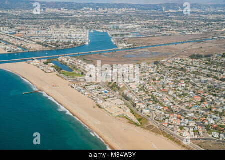 Luftaufnahme von Marina Del Rey und Playa Del Rey aera aus dem Flugzeug, Los Angeles, Kalifornien Stockfoto