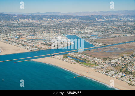 Luftaufnahme von Marina Del Rey und Playa Del Rey aera aus dem Flugzeug, Los Angeles, Kalifornien Stockfoto