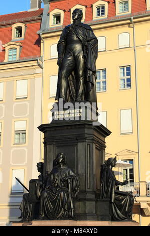 Denkmal von Friedrich August König von Sachsen am Neumarkt in Dresden, Deutschland Stockfoto