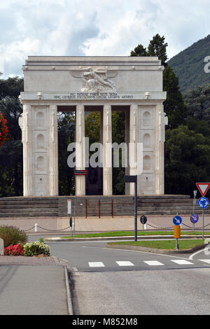 Victory Monument auf dem Platz des Sieges in Bozen - Italien. Stockfoto