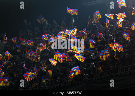 Barcelona, Spanien. 14 Mär, 2018. 14. März 2018; Flaggen während der UEFA Champions League 2017/2018 Runde 16 Spiel zwischen dem FC Barcelona und Chelsea im Camp Nou Stadion am 14. März in Barcelona, Spanien 2018. Credit: Ukko Images/Pacific Press/Alamy leben Nachrichten Stockfoto